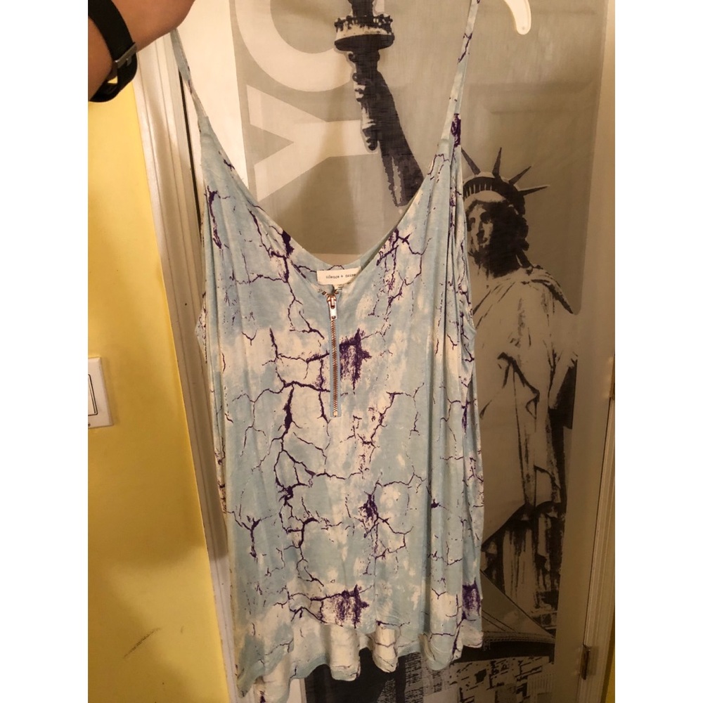 Marble light blue tank top size Large